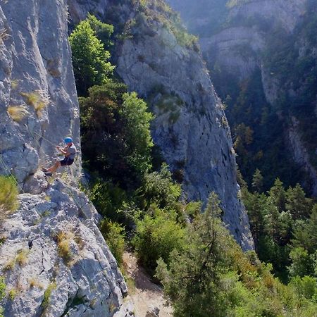 Vvf Haute Provence Lagrand Zewnętrze zdjęcie