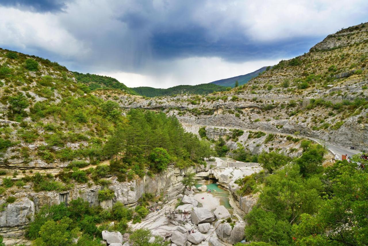 Vvf Haute Provence Lagrand Zewnętrze zdjęcie
